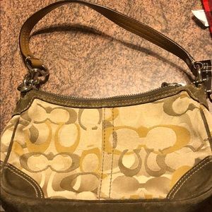Coach Shoulder Bag!
